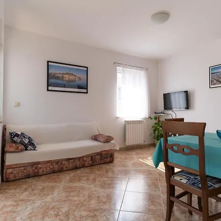 Anamarija Apartamento