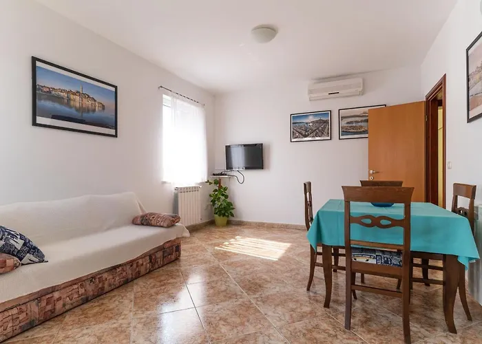 Anamarija Apartmán *